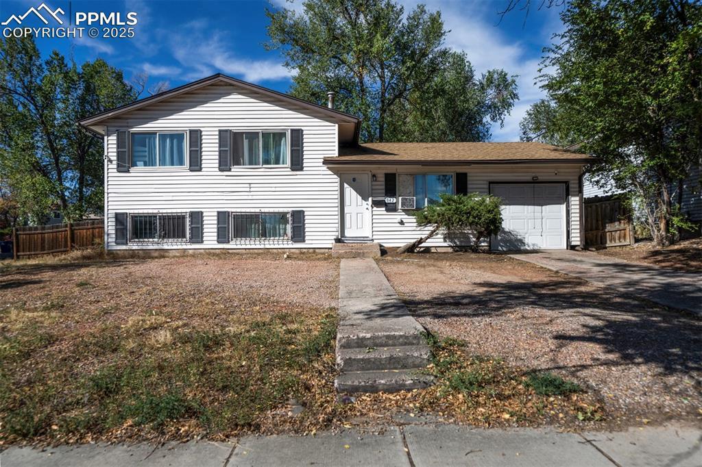 842 S Circle Dr., Colorado Springs, CO 80910