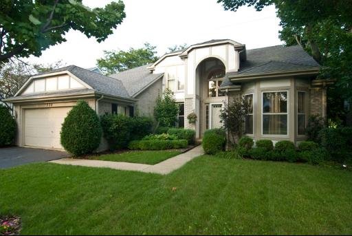 Springsong model in Grosse Pointe, Vernon Hills, IL, built by Centex