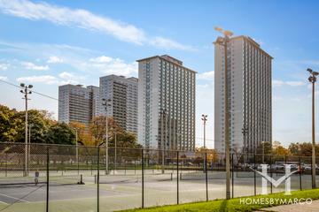Lake View neighborhood in Chicago, IL