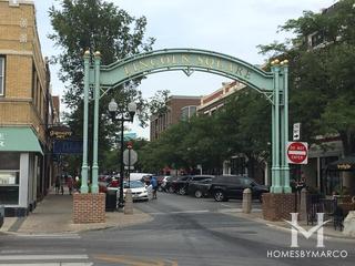 Photos of the Lincoln Square neighborhood in Chicago, IL