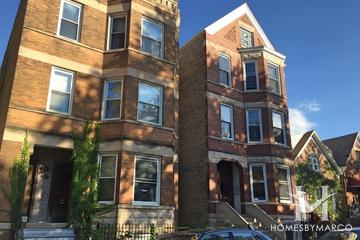 Logan Square neighborhood in Chicago, IL