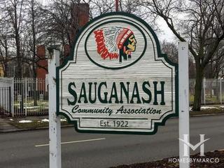Sauganash/Forest Glen neighborhood in Chicago, IL