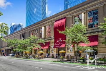 West Loop neighborhood in Chicago, IL