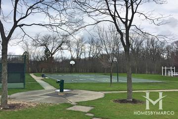 Whytegate Park in Lincolnshire, IL
