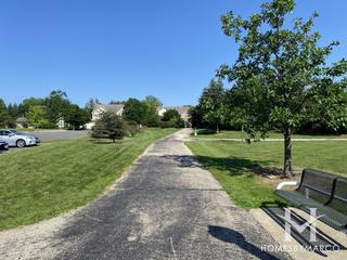 Stonegate Park in Northbrook, IL