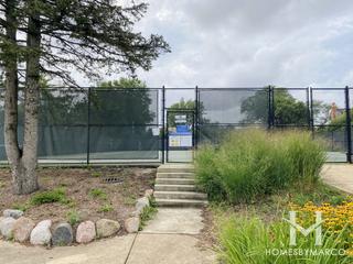 Crestwood Park in Northbrook, IL