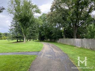 Williamsburg Square Park in Northbrook, IL