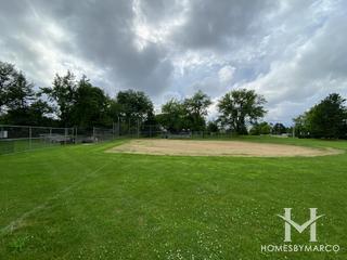 Williamsburg Square Park in Northbrook, IL