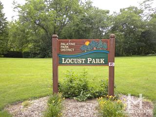 Photos of Locust Park in Palatine, IL