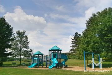 Photos of Palatine Hills Park in Palatine, IL