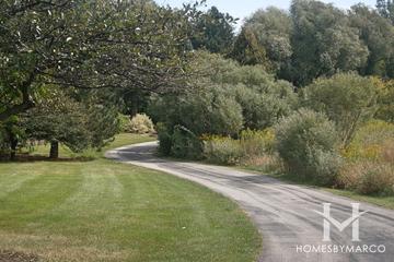 Birchwood South Park in Palatine, IL