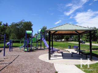 Sunnydale Park in Streamwood, IL