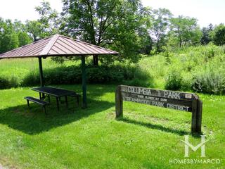 Photos of Columbia 7 Park in Streamwood, IL