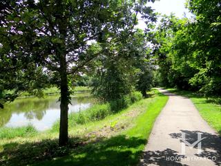 Columbia 7 Park in Streamwood, IL