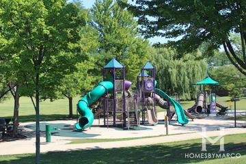 Briar Knoll Park in Wheaton, IL