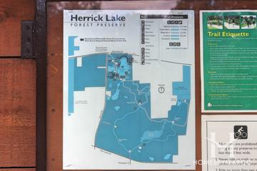 Herrick Lake Forest Preserve in Wheaton, IL