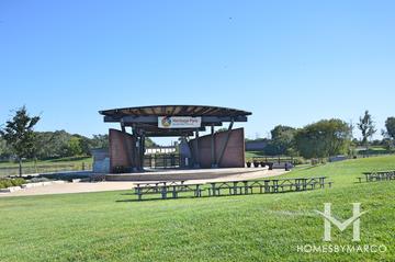 Photos of Heritage Park in Wheeling, IL