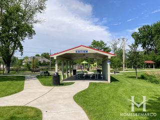 Willow Pond Park in Willowbrook, IL