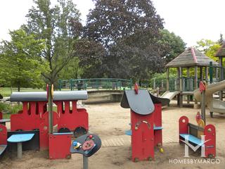 Maple Park in Wilmette, IL