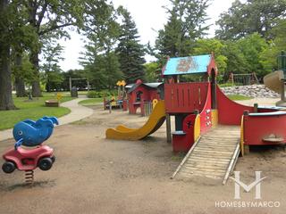 Maple Park in Wilmette, IL