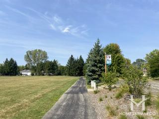 Sunnydale Park in Woodridge, IL