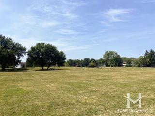 Photos of Sunnydale Park in Woodridge, IL