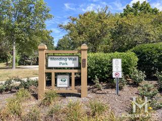 Photos of Mending Wall Park in Woodridge, IL