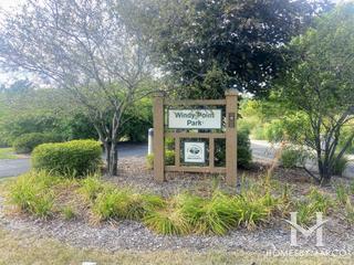 Photos of Windy Point Park in Woodridge, IL