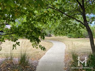Internationale Estates Park in Woodridge, IL