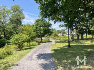 Lake Harriet Park in Woodridge, IL