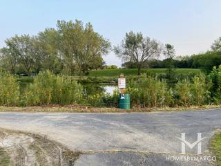 Lake Carlton Park in Woodridge, IL