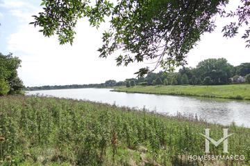 Lake Arlington Park in Arlington Heights, IL