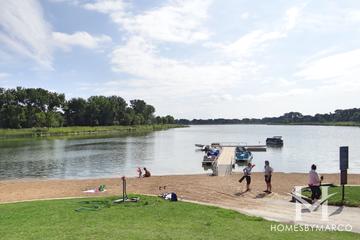 Lake Arlington Park in Arlington Heights, IL