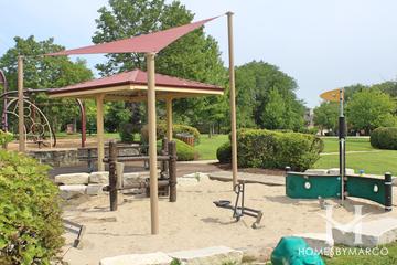 Palisades Park in Burr Ridge, IL