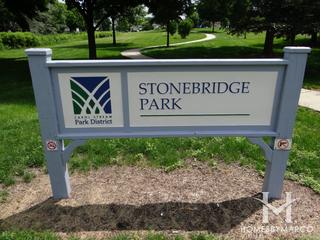 Stonebridge Park in Carol Stream, IL