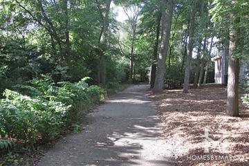 Hidden Pond Bike Path in Crystal Lake, IL