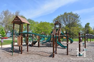McKay Nealis Park in Des Plaines, IL