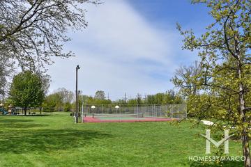Willow Park in Des Plaines, IL