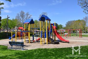 Hawaii Park in Des Plaines, IL