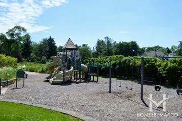 Photos of 2nd and Cumnor Park in Downers Grove, IL