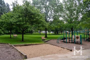 Marie Ulhorn/President's Park in Glen Ellyn, IL