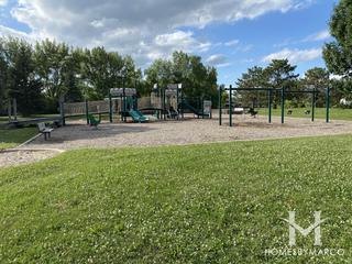 Camelot on Mayfair in Hanover Park, IL