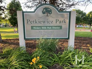 Photos of Petkiewicz Park in Hickory Hills, IL