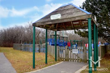 Photos of Brown Park in Highland Park, IL