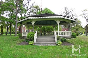 Memorial Park in Highland Park, IL