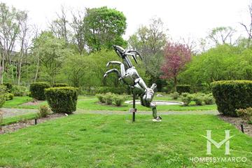 Laurel Park in Highland Park, IL
