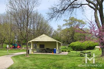 Old Elm Park in Highland Park, IL