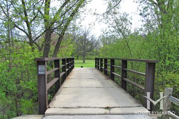 Sleepy Hollow Park in Highland Park, IL