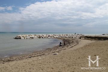 Rosewood Park in Highland Park, IL