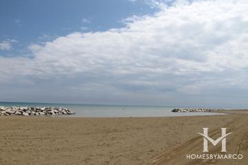 Rosewood Park in Highland Park, IL